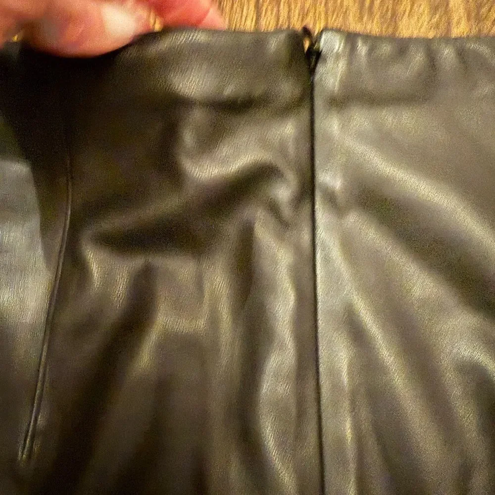 Vince  leather skirt